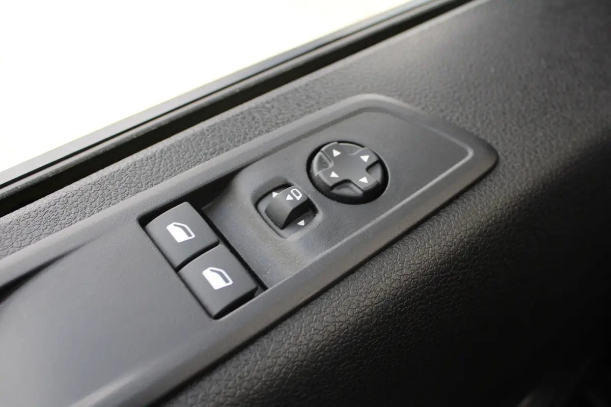 L3 75 kWh | 8 JAAR GARANTIE | CAMERA | NAVI | DRAADLOOS CARPLAY | COMFORT WAND |