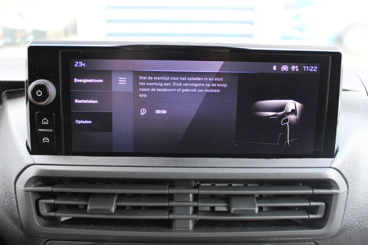 L3 75 kWh | 8 JAAR GARANTIE | CAMERA | NAVI | DRAADLOOS CARPLAY | COMFORT WAND |