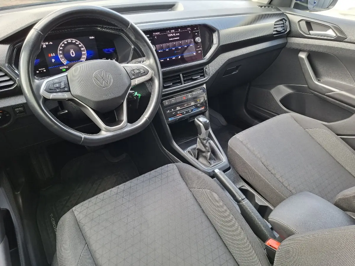 1.0 TSI R-Line * 42.000KM! * AUTOMAAT * Parkeercamera * CarPlay * Adaptieve Cruise *