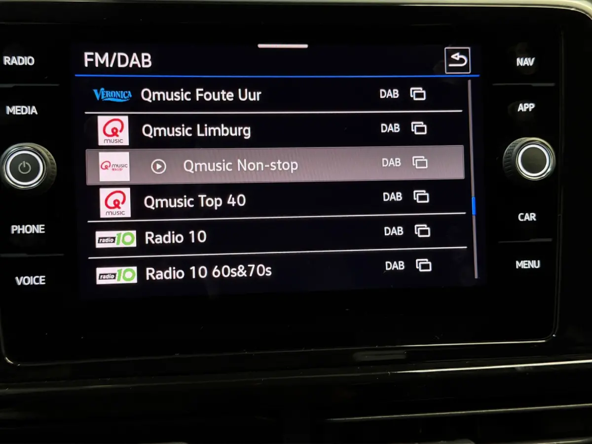 1.5 TSI R-Line Business+ |Massage|IQ.Light|ACC|DCC|Navi|