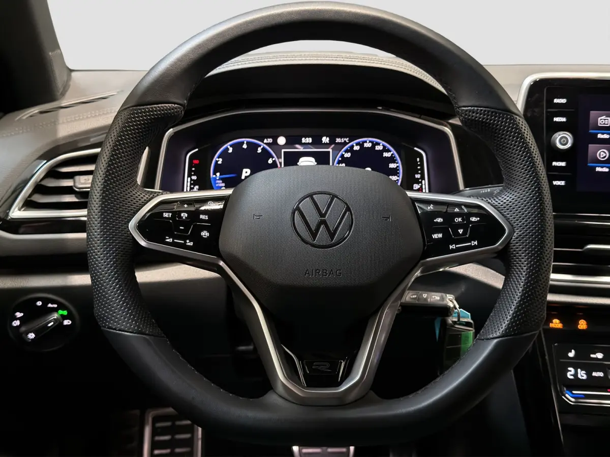 1.5 TSI R-Line Business+ |Massage|IQ.Light|ACC|DCC|Navi|