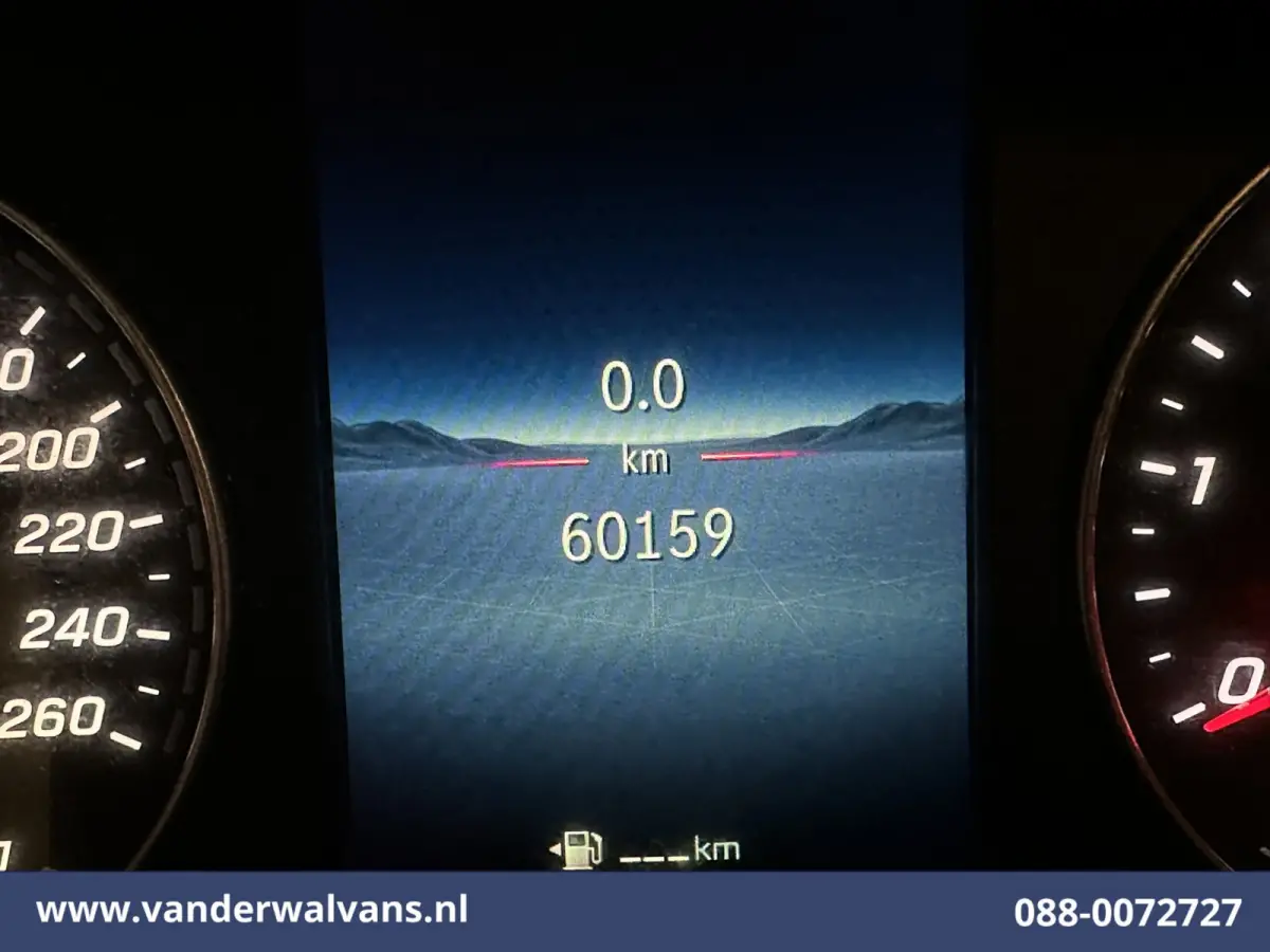 116 CDI 164pk L2H1 2025 Model Euro6 Airco | Camera | XXL MBUX | Navigatie | Adaptieve Cruisecontrol | Stoelverwarming Parkeersensoren, Bijrijdersbank