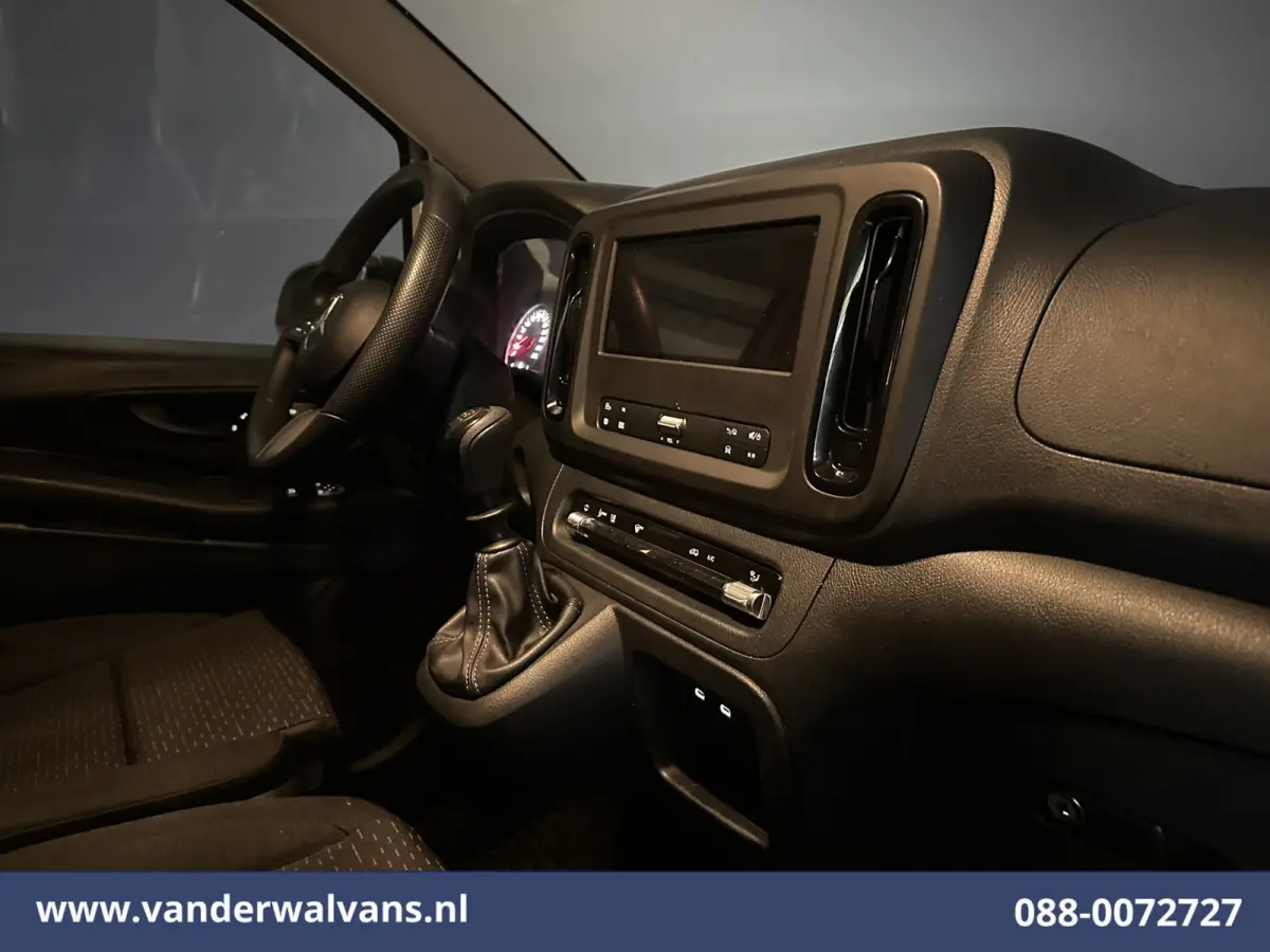 116 CDI 164pk L2H1 2025 Model Euro6 Airco | Camera | XXL MBUX | Navigatie | Adaptieve Cruisecontrol | Stoelverwarming Parkeersensoren, Bijrijdersbank