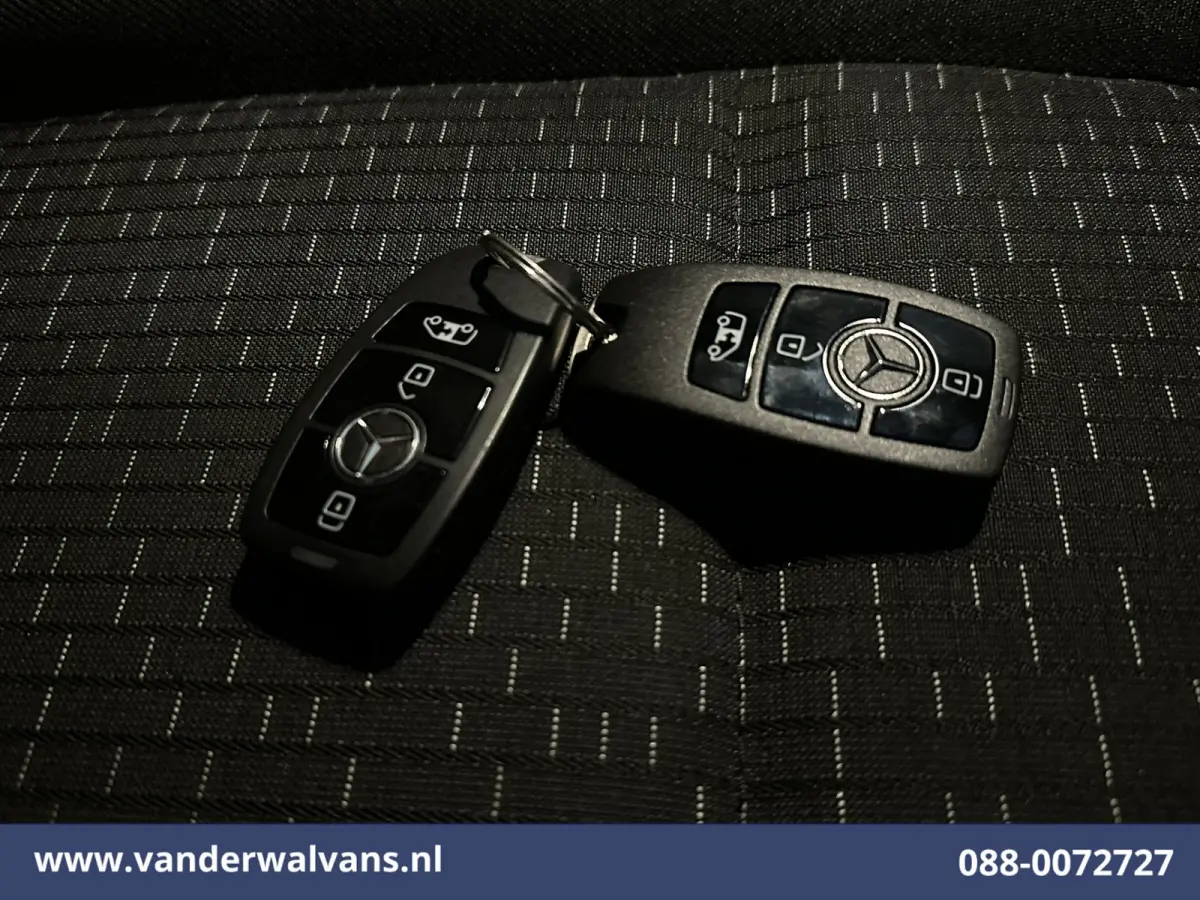 116 CDI 164pk L2H1 2025 Model Euro6 Airco | Camera | XXL MBUX | Navigatie | Adaptieve Cruisecontrol | Stoelverwarming Parkeersensoren, Bijrijdersbank