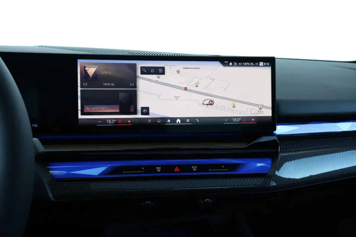 530e | Sport Pakket Pro | Adaptief Onderstel Professional | Panorama Dak | Driving Assistant Professional | Parking Assistant Plus | Bowers & Wilkins | Stuur & Stoel Verwarming |