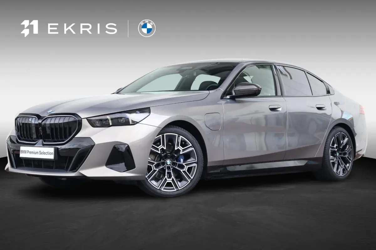 530e | Sport Pakket Pro | Adaptief Onderstel Professional | Panorama Dak | Driving Assistant Professional | Parking Assistant Plus | Bowers & Wilkins | Stuur & Stoel Verwarming |