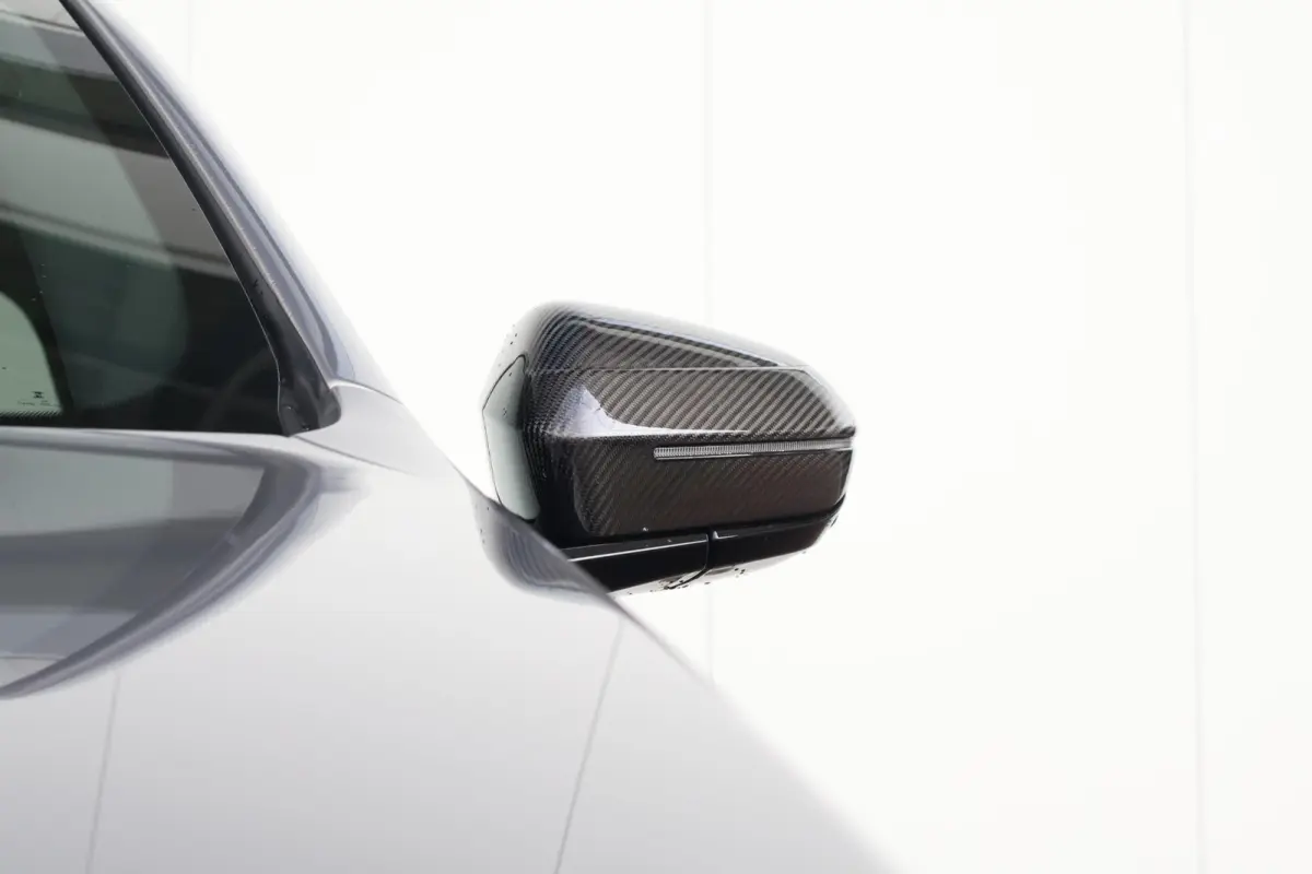 530e | Sport Pakket Pro | Adaptief Onderstel Professional | Panorama Dak | Driving Assistant Professional | Parking Assistant Plus | Bowers & Wilkins | Stuur & Stoel Verwarming |