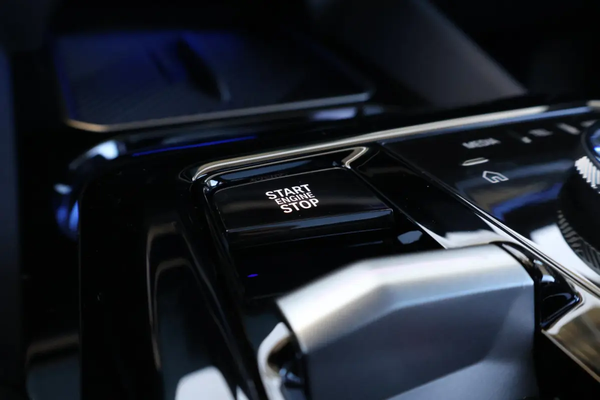 530e | Sport Pakket Pro | Adaptief Onderstel Professional | Panorama Dak | Driving Assistant Professional | Parking Assistant Plus | Bowers & Wilkins | Stuur & Stoel Verwarming |