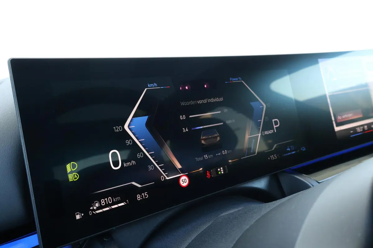 530e | Sport Pakket Pro | Adaptief Onderstel Professional | Panorama Dak | Driving Assistant Professional | Parking Assistant Plus | Bowers & Wilkins | Stuur & Stoel Verwarming |