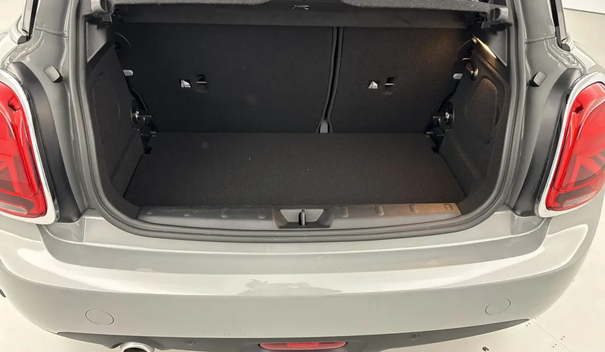1.5 one Classic Facelift Digital Cockpit/Carplay/Navi/Keyless entry/Park.sens