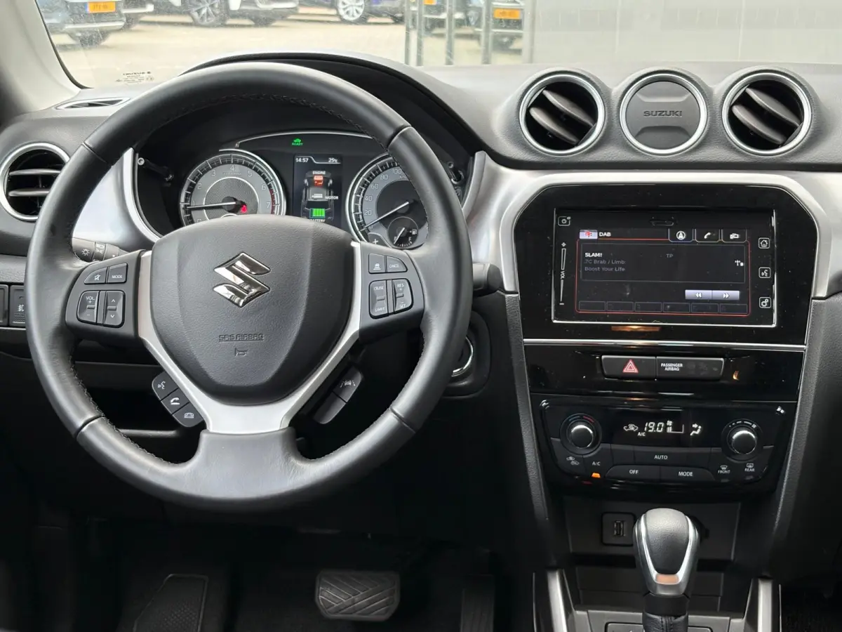 1.5 Full-Hybrid 116PK Automaat Select Navigatie/Camera/Adapt.-cruise/Stoelverwarming