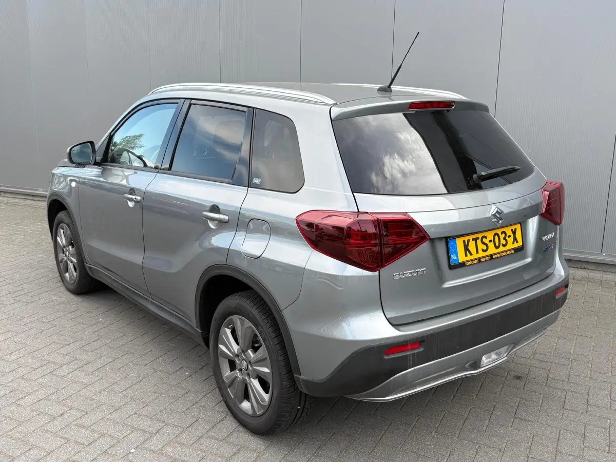1.5 Full-Hybrid 116PK Automaat Select Navigatie/Camera/Adapt.-cruise/Stoelverwarming
