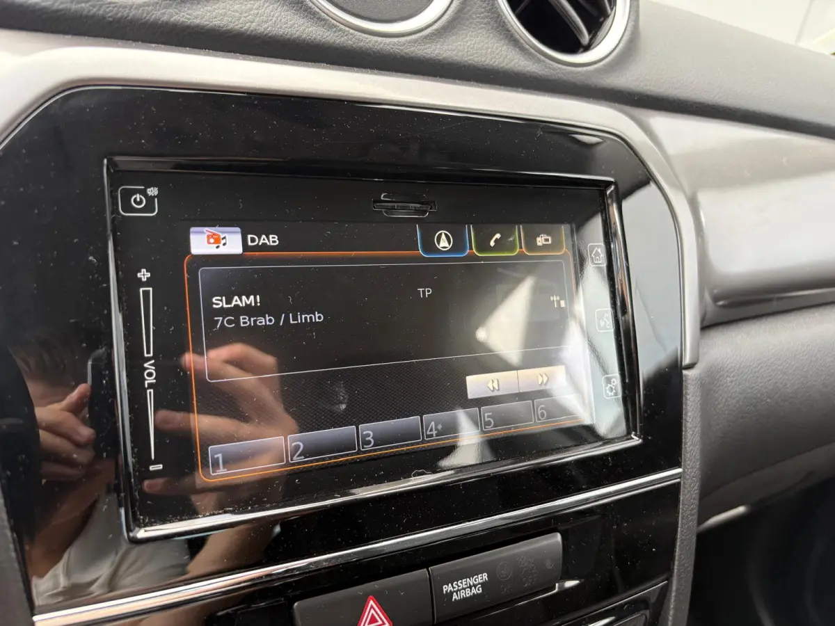 1.5 Full-Hybrid 116PK Automaat Select Navigatie/Camera/Adapt.-cruise/Stoelverwarming