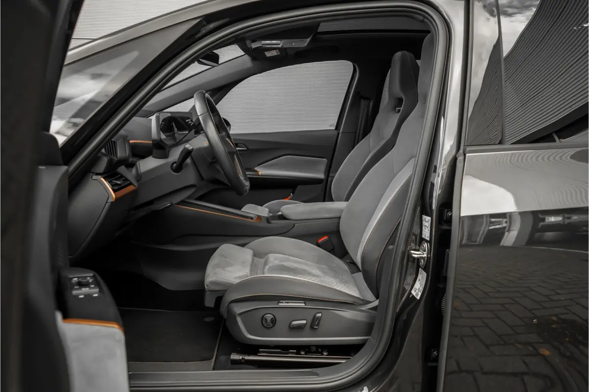 62 kWh Pano ACC Keyless Stoelmassage Camera