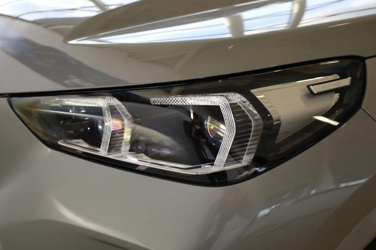 xDrive25e | M Sport | Driving Assistant Plus | Achteruitrijcamera | Stoelverwarming