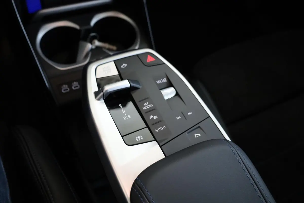 xDrive25e | M Sport | Driving Assistant Plus | Achteruitrijcamera | Stoelverwarming