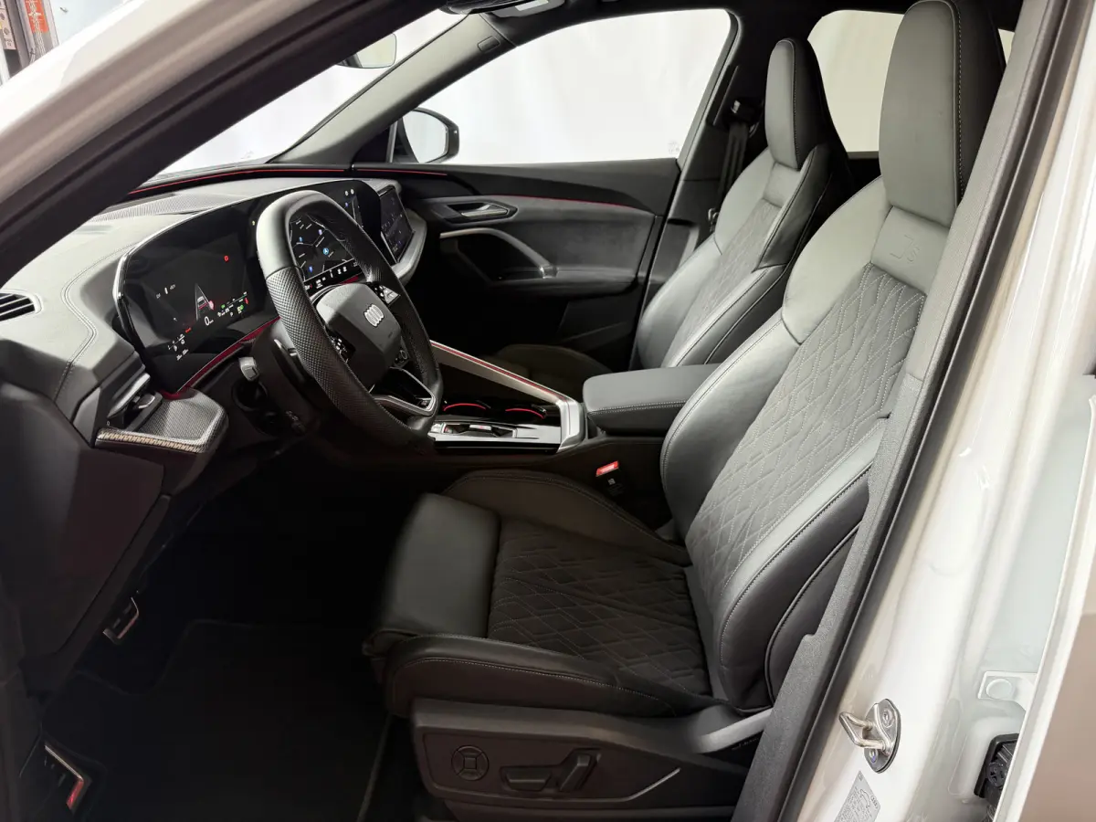 2.0 e-hybrid quattro 299 PK S line | Pass Display | 360.Cam | 100 KM EV | Pano | Matrix | 21"