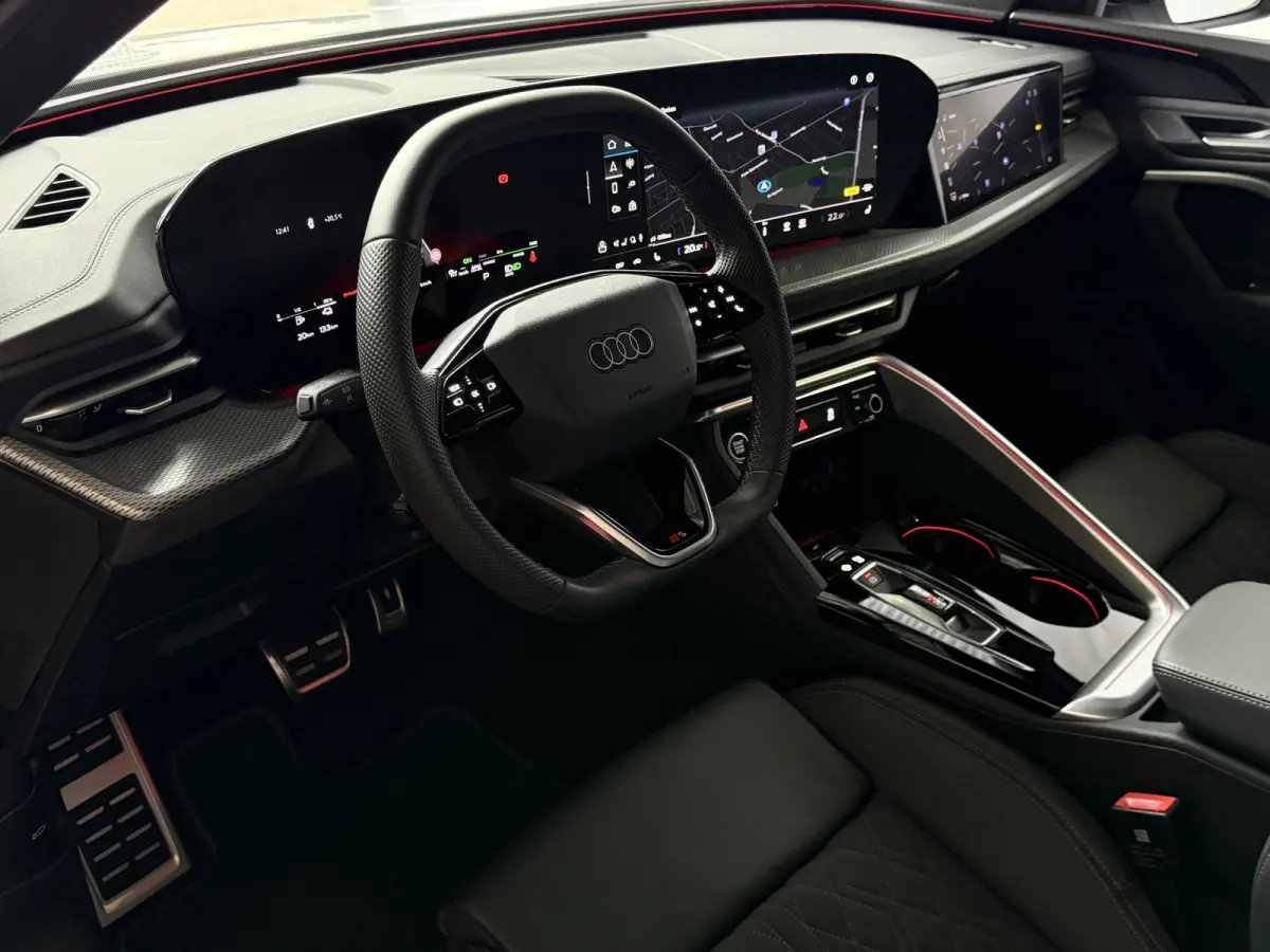 2.0 e-hybrid quattro 299 PK S line | Pass Display | 360.Cam | 100 KM EV | Pano | Matrix | 21"