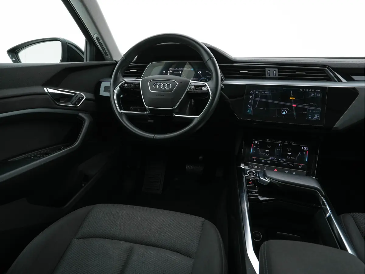 55 Quattro Edition 95 kWh [3-Fase-11kW] {SoH-95%} (INCL-BTW) *HEATPUMP | FULL-LED | HEATED-COMFORTSEATS | DIGI-COCKPIT | NAVI-FULLMAP | CAMERA | DAB+ | ECC | PDC | CRUISE | 20''ALU*