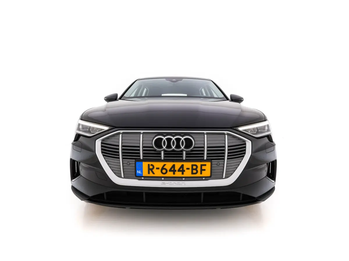 55 Quattro Edition 95 kWh [3-Fase-11kW] {SoH-95%} (INCL-BTW) *HEATPUMP | FULL-LED | HEATED-COMFORTSEATS | DIGI-COCKPIT | NAVI-FULLMAP | CAMERA | DAB+ | ECC | PDC | CRUISE | 20''ALU*