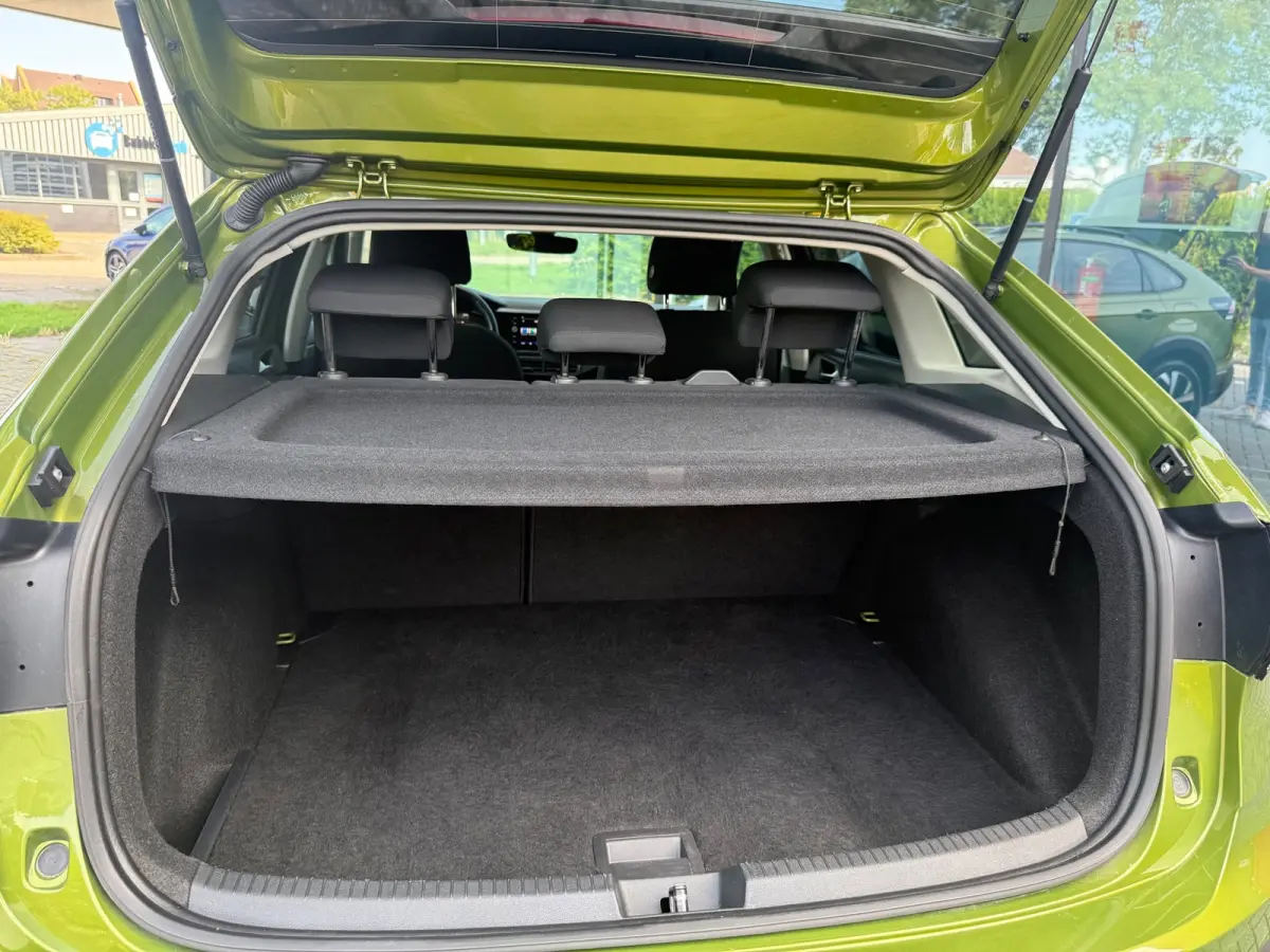 1.0 TSI Life Edition - Climate - Camera - Carplay - Keyless - Cruise
