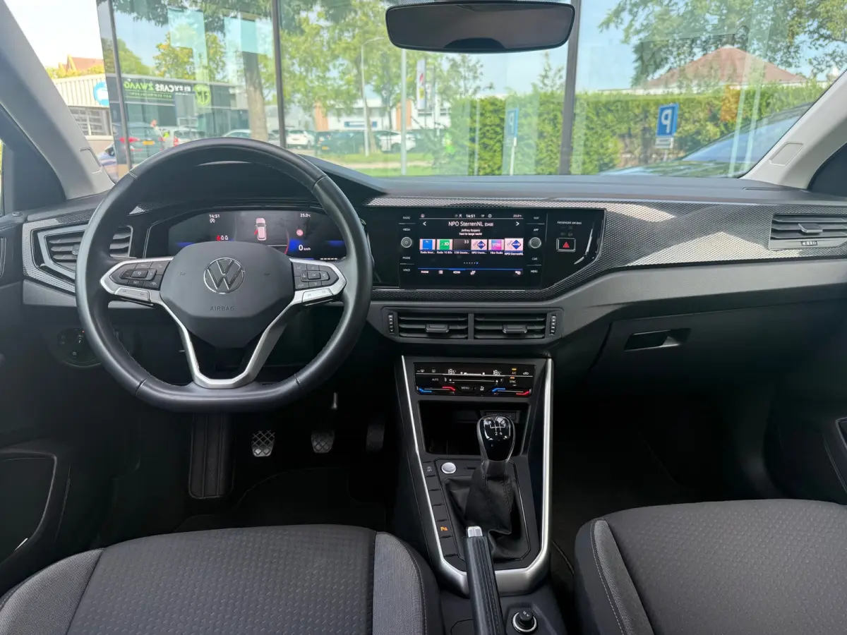 1.0 TSI Life Edition - Climate - Camera - Carplay - Keyless - Cruise