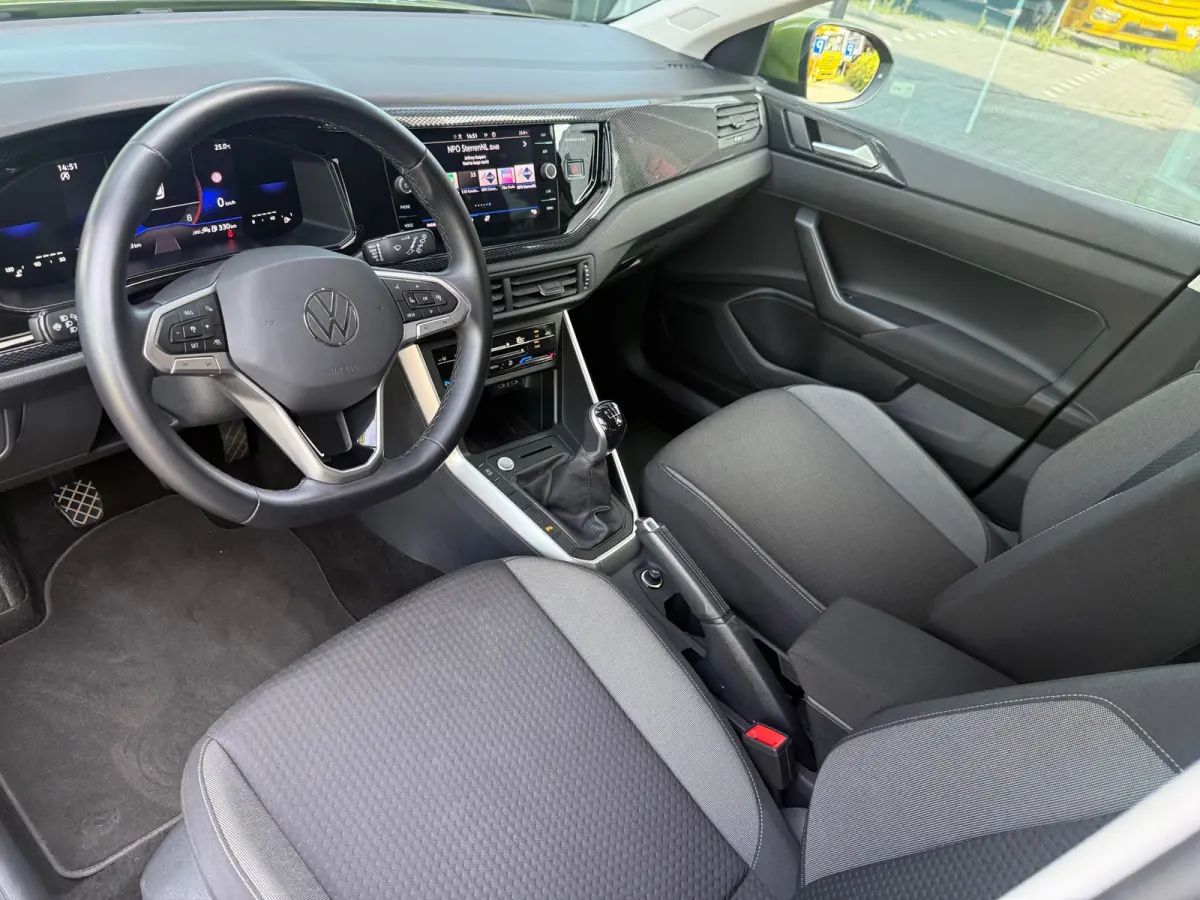 1.0 TSI Life Edition - Climate - Camera - Carplay - Keyless - Cruise