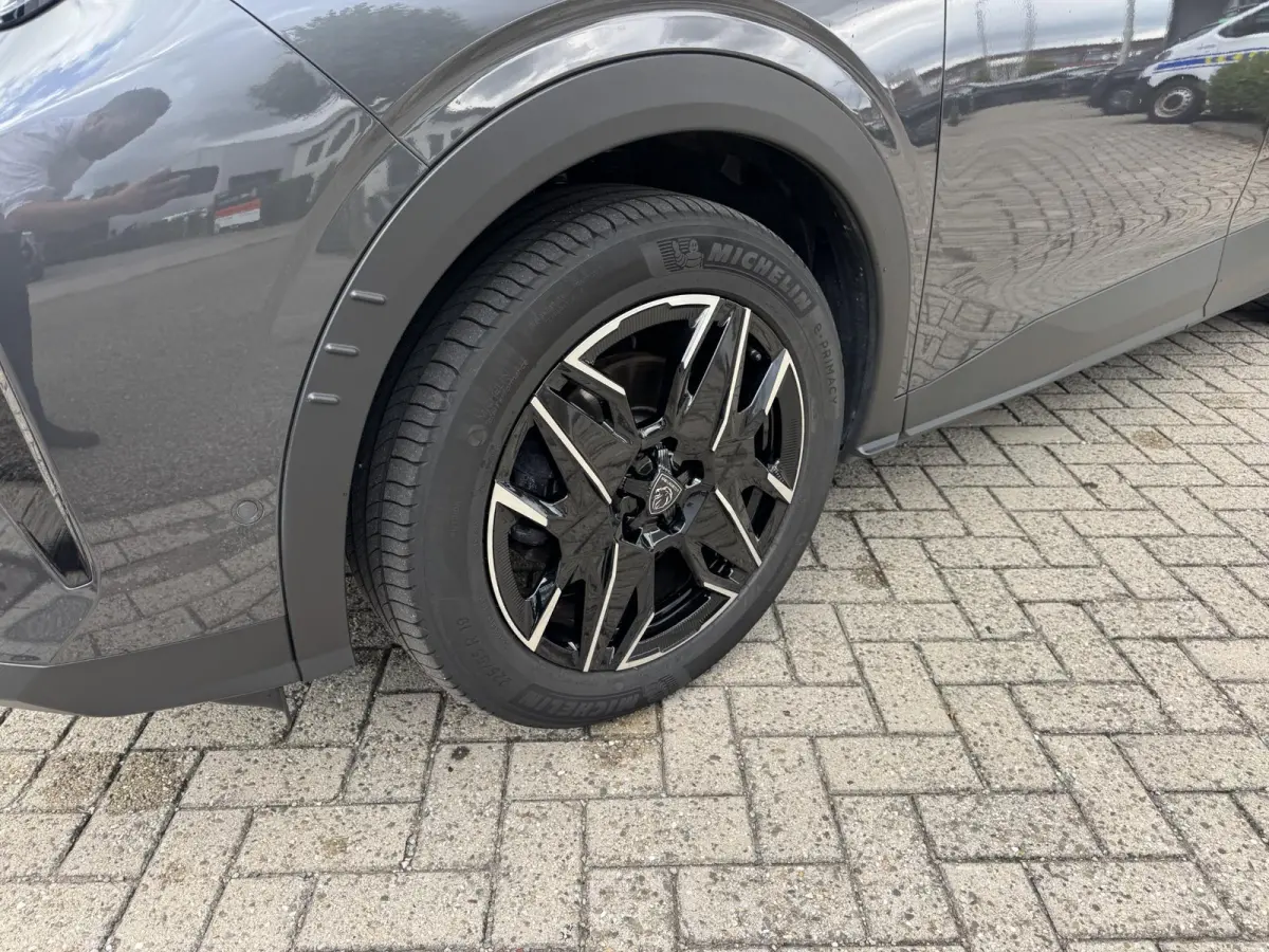 Hybrid 145 GT 7p l 360 Vision l Drive Assist Plus l Stoelverwarming