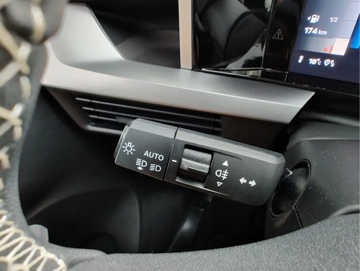 1.2 TURBO HYBRID GS AUTOMAAT Dodehoeksensoren | Navi | Camera