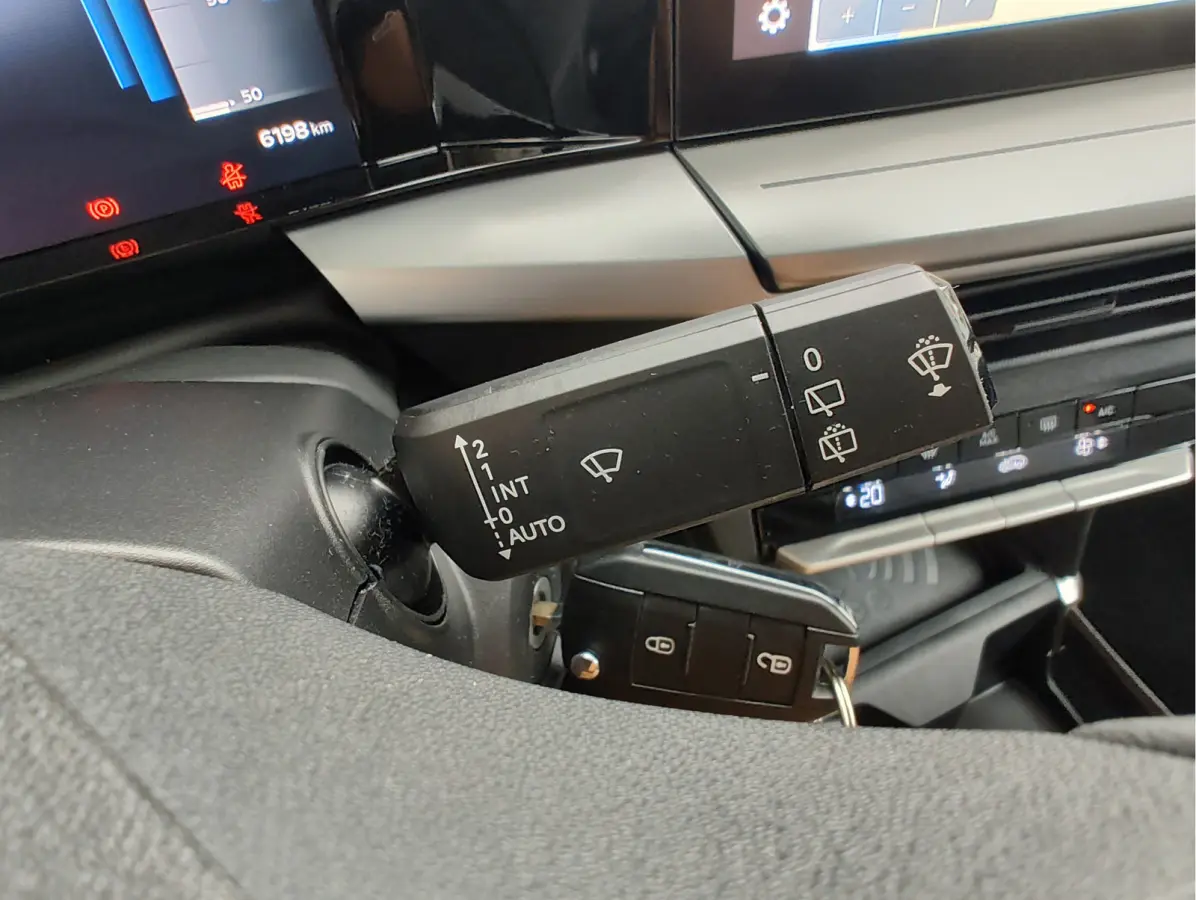1.2 TURBO HYBRID GS AUTOMAAT Dodehoeksensoren | Navi | Camera