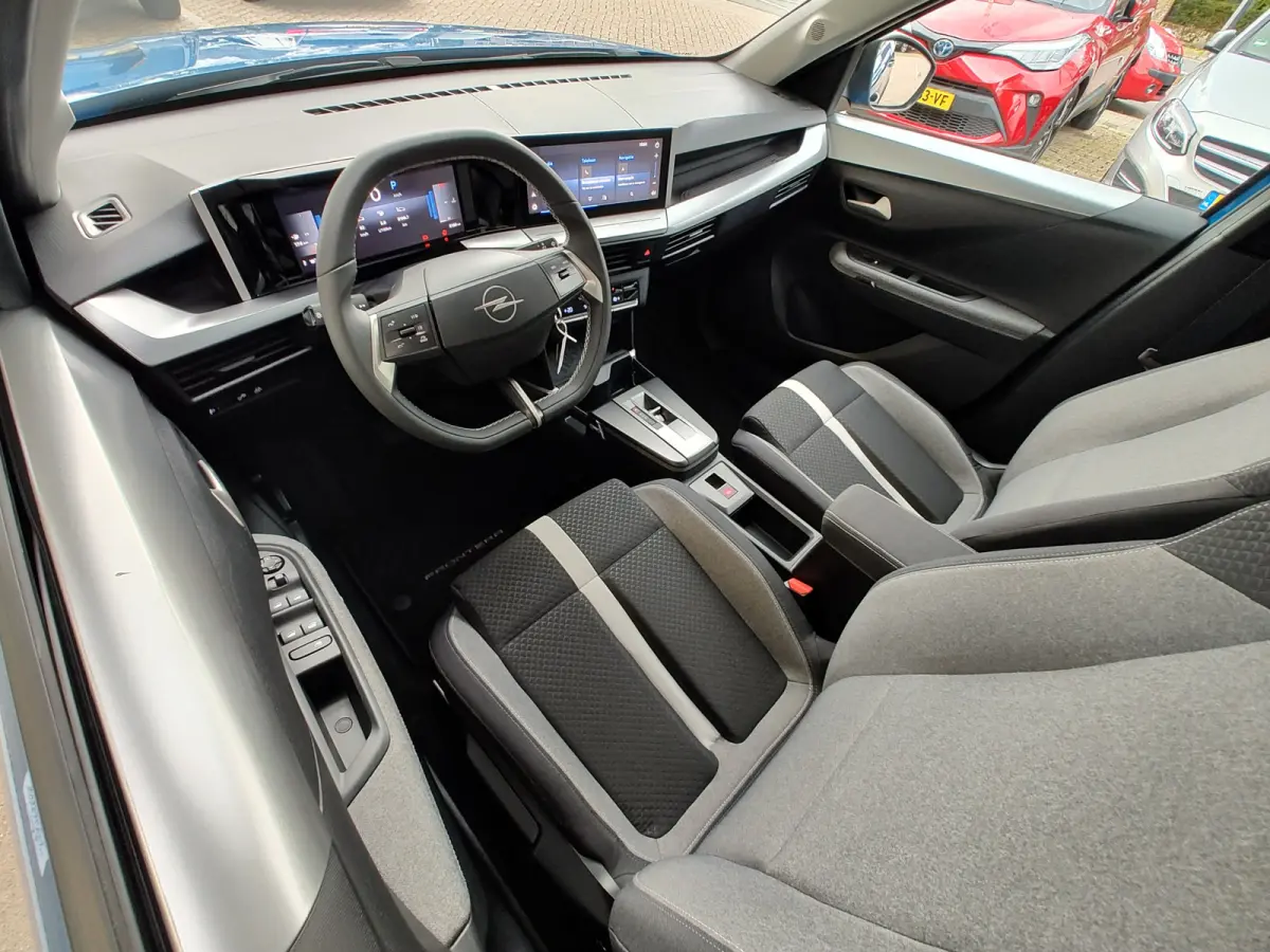 1.2 TURBO HYBRID GS AUTOMAAT Dodehoeksensoren | Navi | Camera