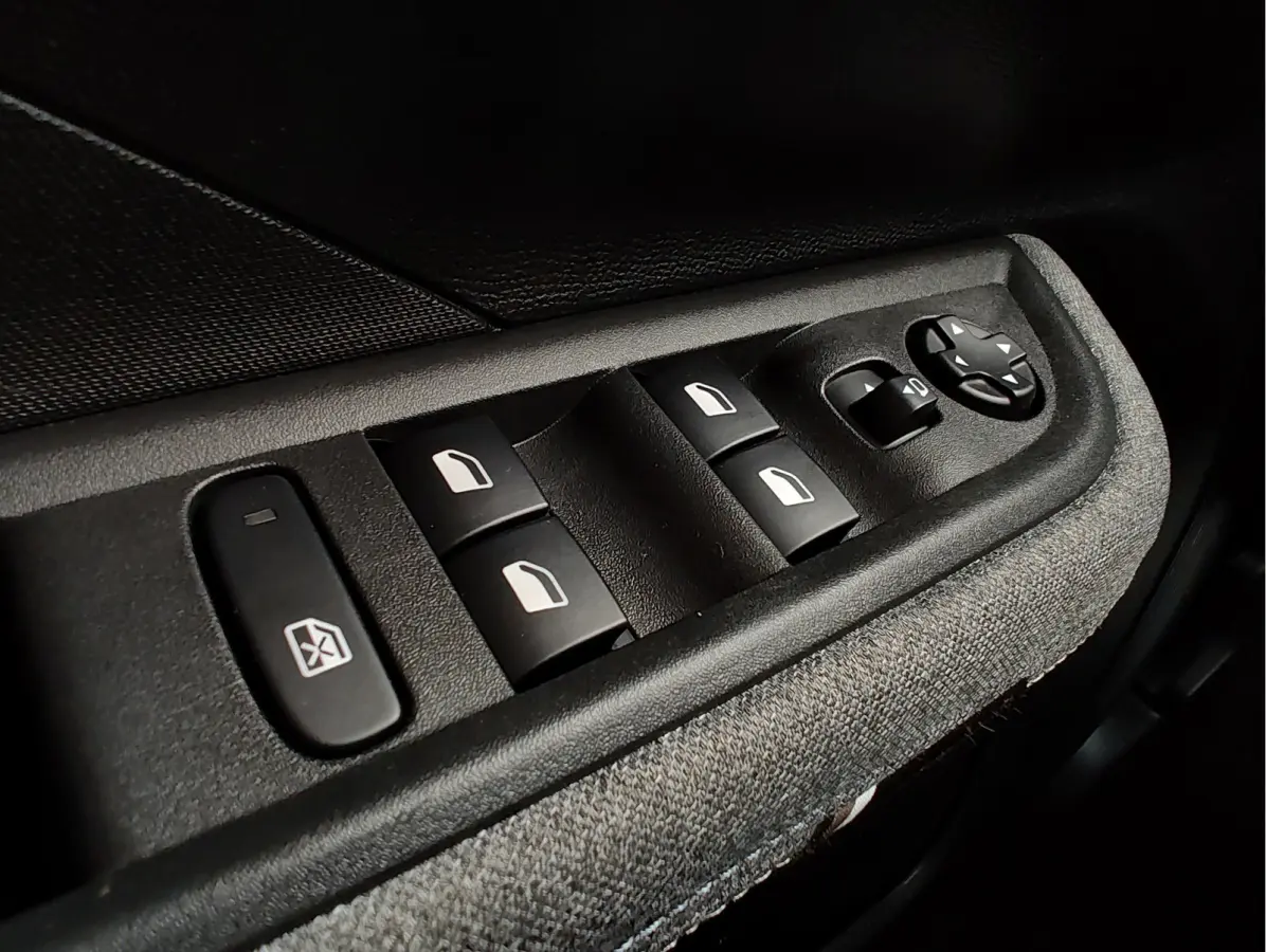 1.2 TURBO HYBRID GS AUTOMAAT Dodehoeksensoren | Navi | Camera