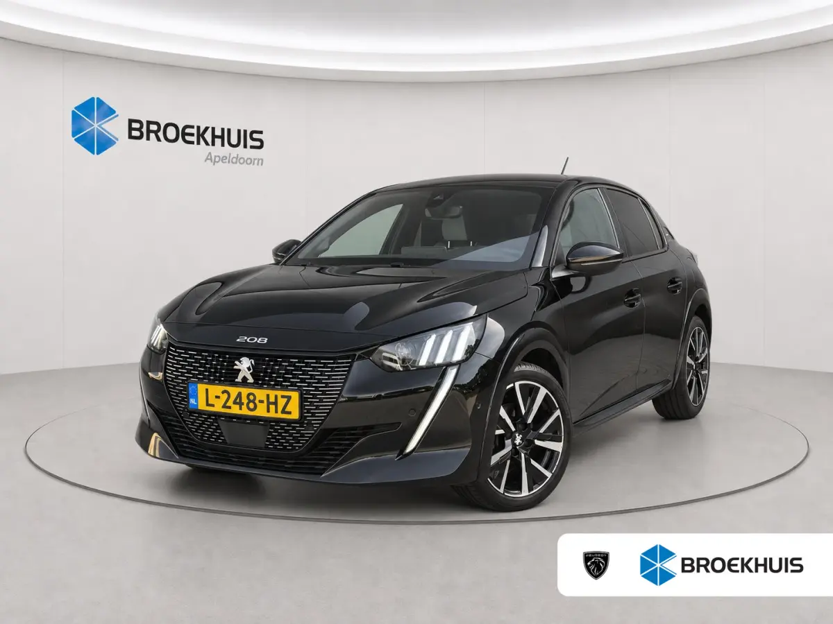 1.2 PureTech GT Pack | Apple Carplay & Android Auto | Panorama-dak | Keyless Entry | Adaptieve Cruise | Luxe bekleding | Camera | Achteruitrijcamera | Airco (automatisch) | Apple Carplay/And