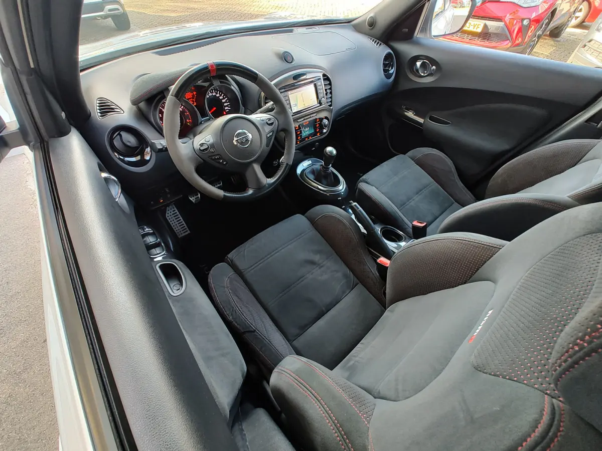 1.6 DIG-T 218 PK NISMO RS 360 Camera | Dodehoeksensoren | Bi-Xenon