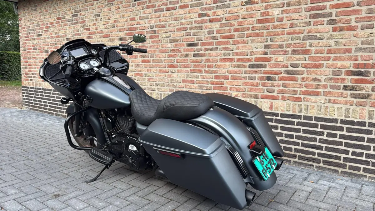 103 FLTRXS CVO Roadglide Special