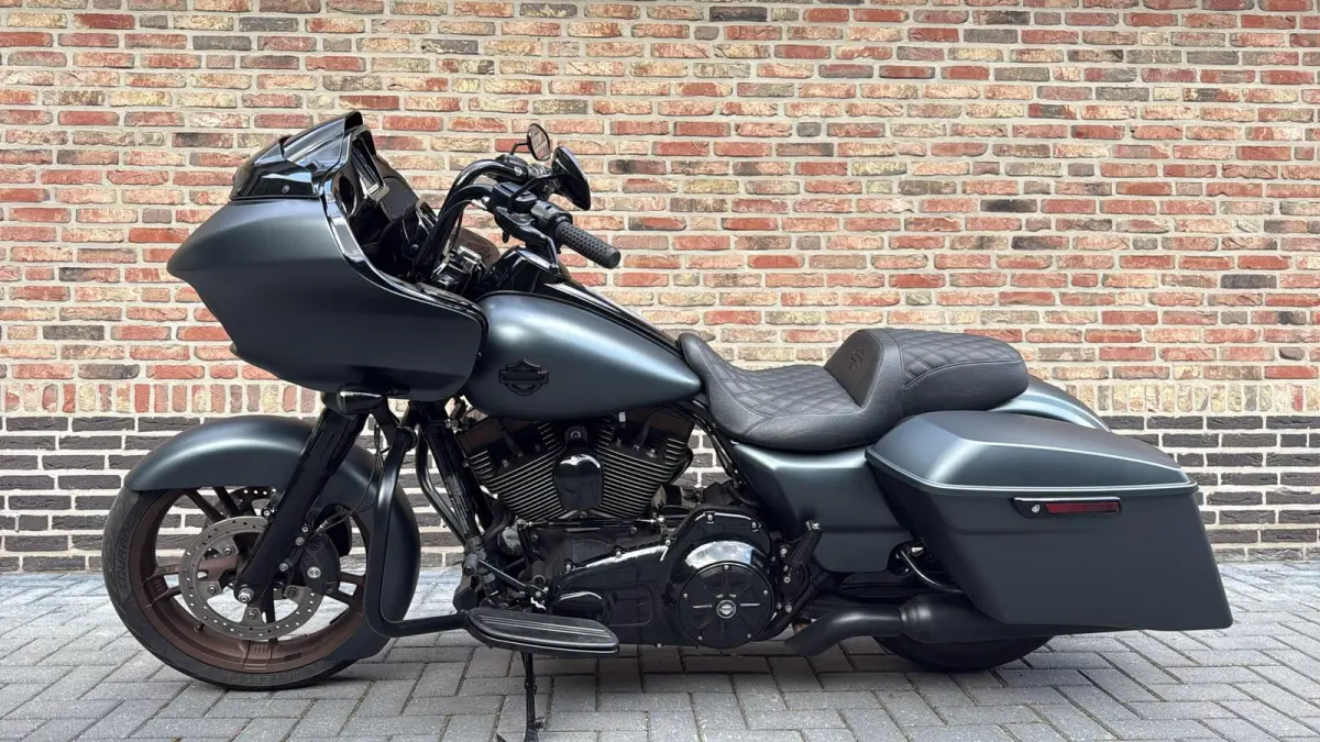 103 FLTRXS CVO Roadglide Special