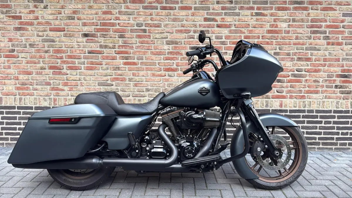 103 FLTRXS CVO Roadglide Special
