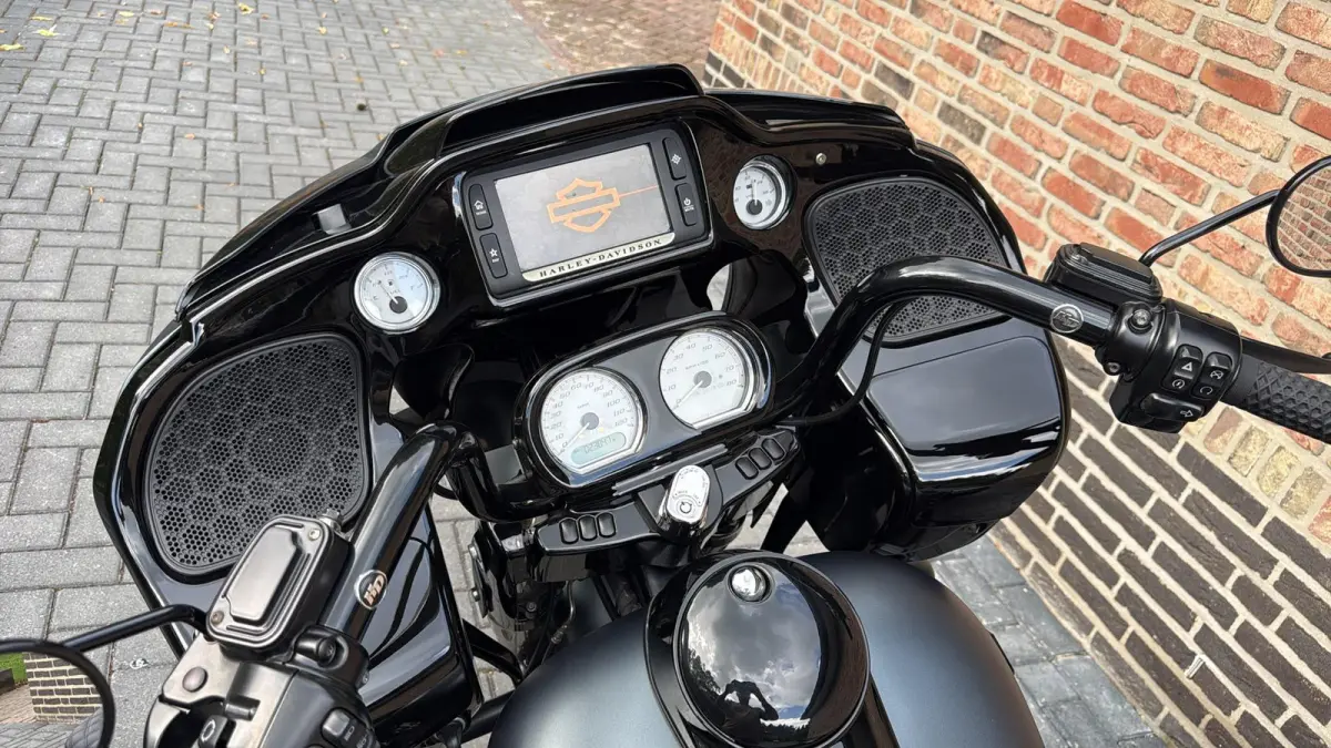 103 FLTRXS CVO Roadglide Special