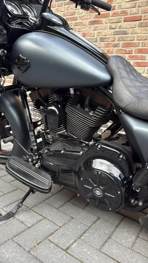 103 FLTRXS CVO Roadglide Special