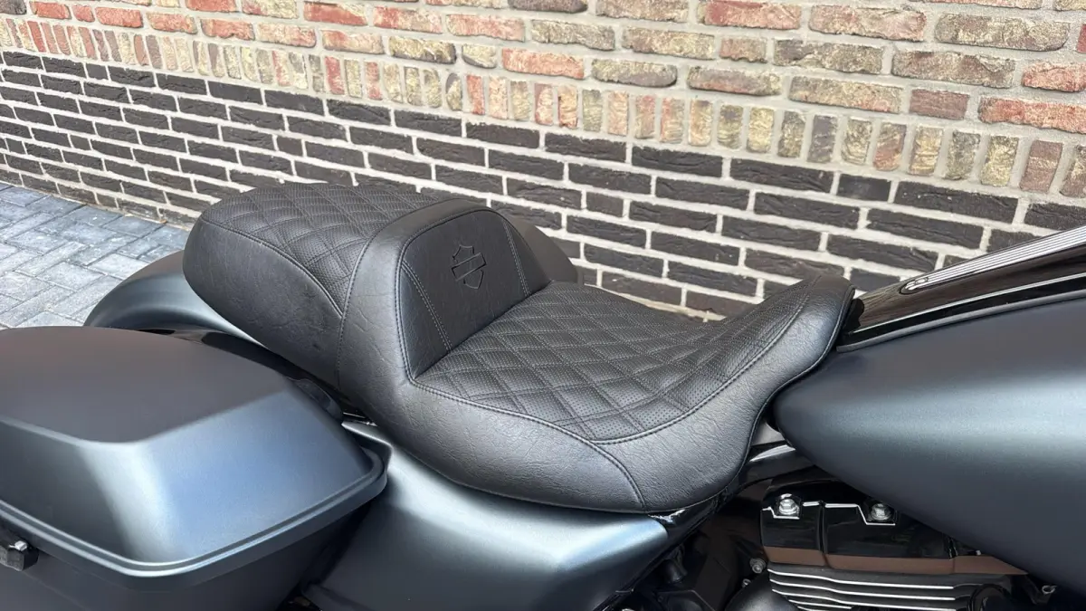 103 FLTRXS CVO Roadglide Special