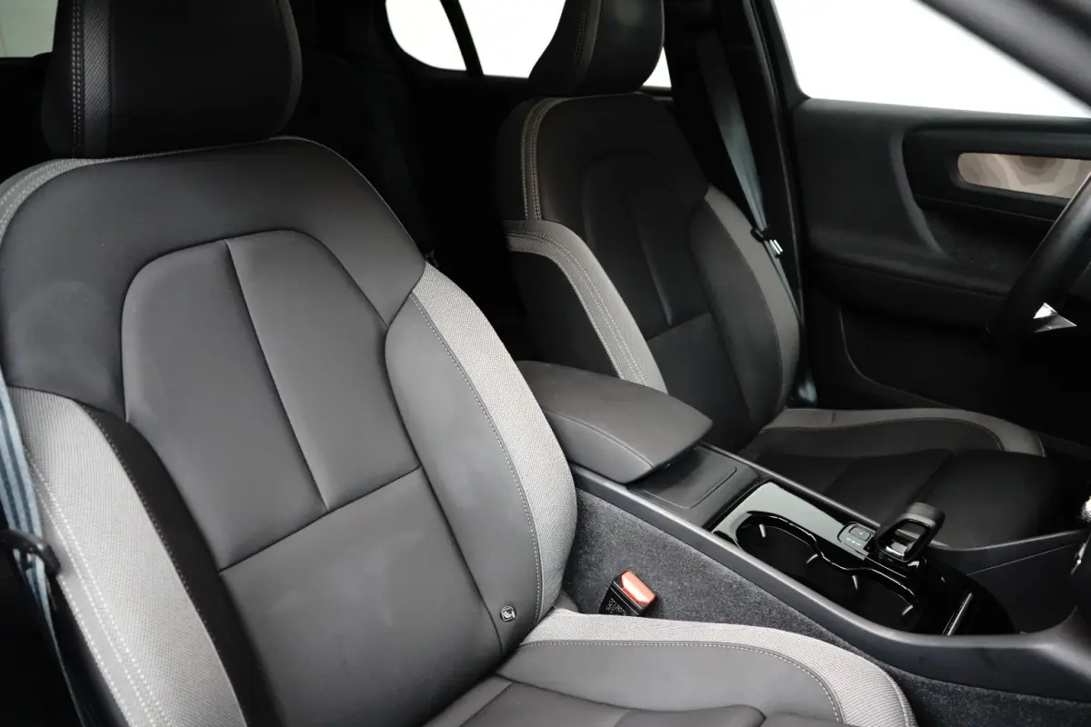 Ultimate Recharge Pure Electric 2WD | Harman Kardon | 360 Camera | Stoel + Stuur Verwarming | Trekhaak | Keyless Start / Entry |