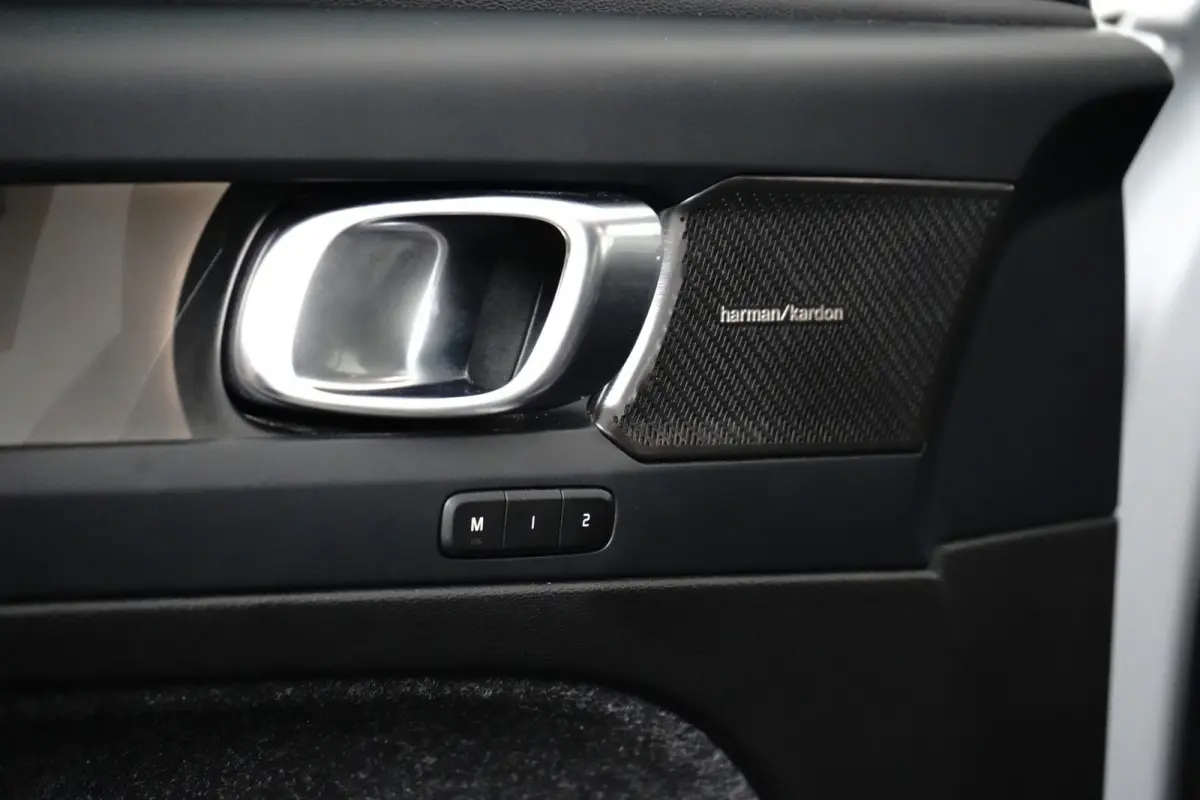 Ultimate Recharge Pure Electric 2WD | Harman Kardon | 360 Camera | Stoel + Stuur Verwarming | Trekhaak | Keyless Start / Entry |
