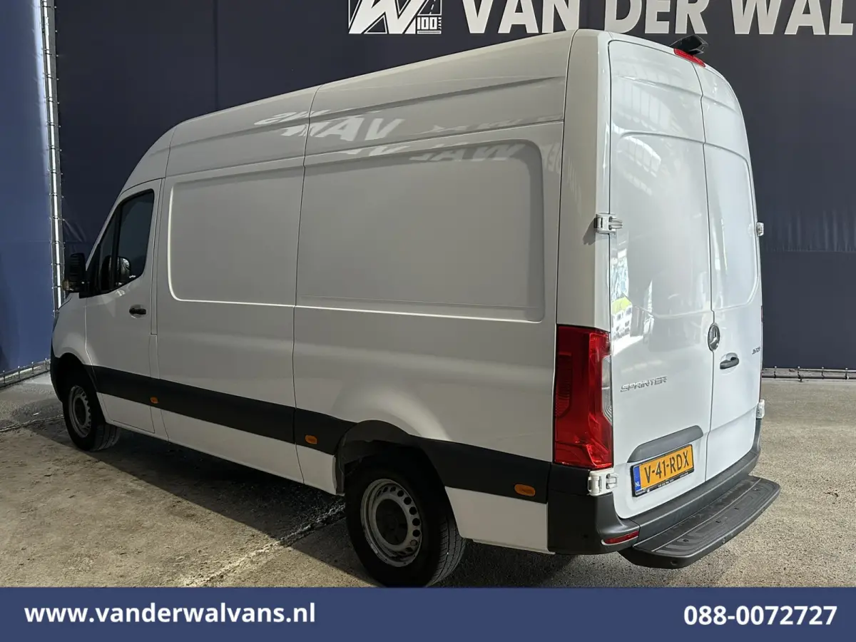 317 CDI 170pk L2H2 Euro6 Airco | Camera | Apple Carplay | Cruisecontrol Android Auto, Stoelverwarming, Chauffeursstoel, Parkeersensoren, Bijrijdersbank