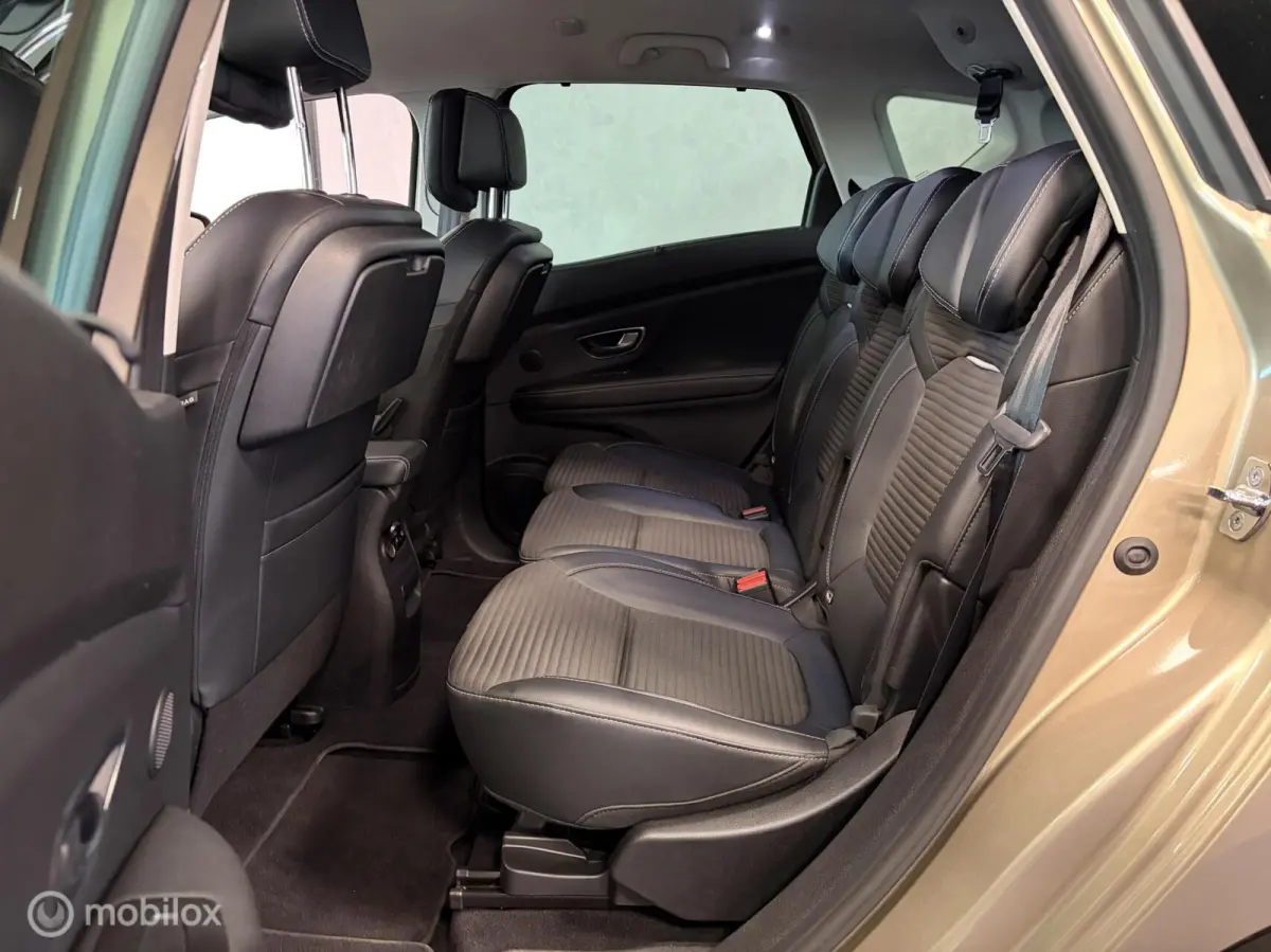 1.3 TCe Bose AUTOMAAT / MASSAGE / LED / NAVI / PDC / CRUISE / CLIMA /