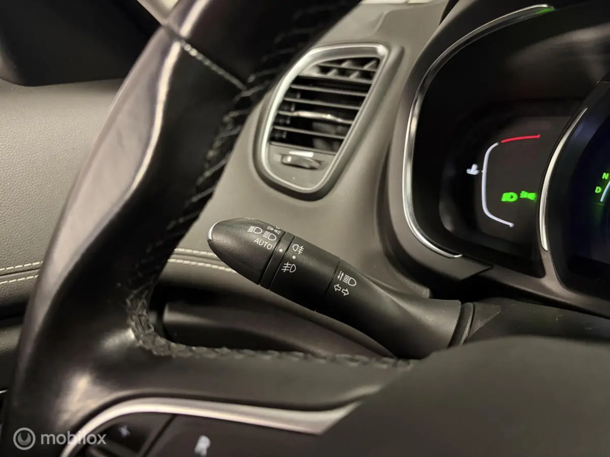 1.3 TCe Bose AUTOMAAT / MASSAGE / LED / NAVI / PDC / CRUISE / CLIMA /