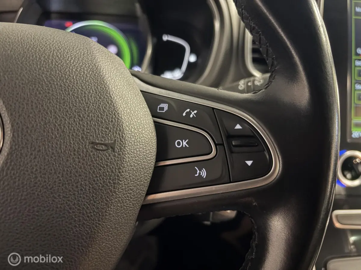 1.3 TCe Bose AUTOMAAT / MASSAGE / LED / NAVI / PDC / CRUISE / CLIMA /