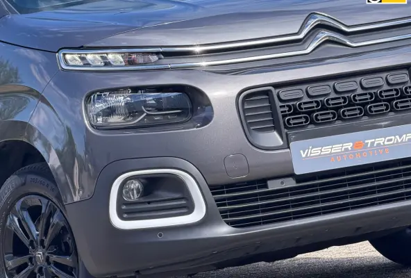 1.2 PureTech Shine 130pk Automaat - Gris Platinium - Panorama/Carplay/Clima/Camera
