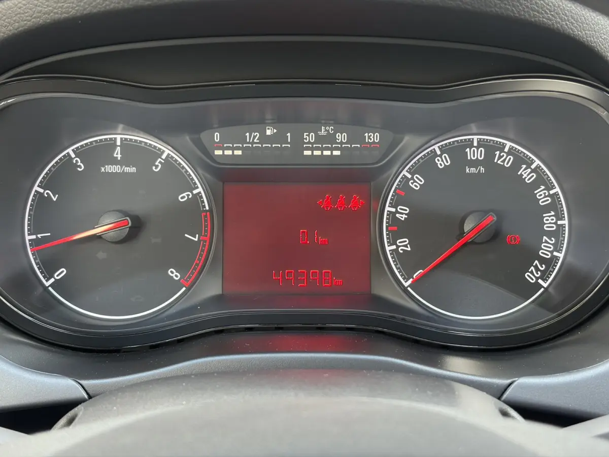 1.4 Edition ✓2e Eigenaar✓Carplay✓Trekhaak✓5 Deurs✓N.A.P✓Weinig km✓Zeer Zuinig✓N.A.P✓Apk tot 03-2027