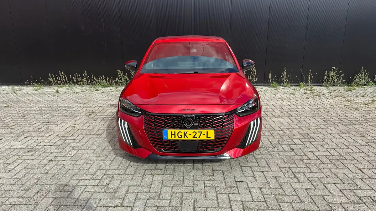 1.2 Hybrid 145 e-DCS6 GT | Navigatie | Carplay | Adaptieve Cruise | Camera | | Achteruitrijcamera | Apple Carplay/Android Auto|telefoonintegratie premium | Armsteun voor