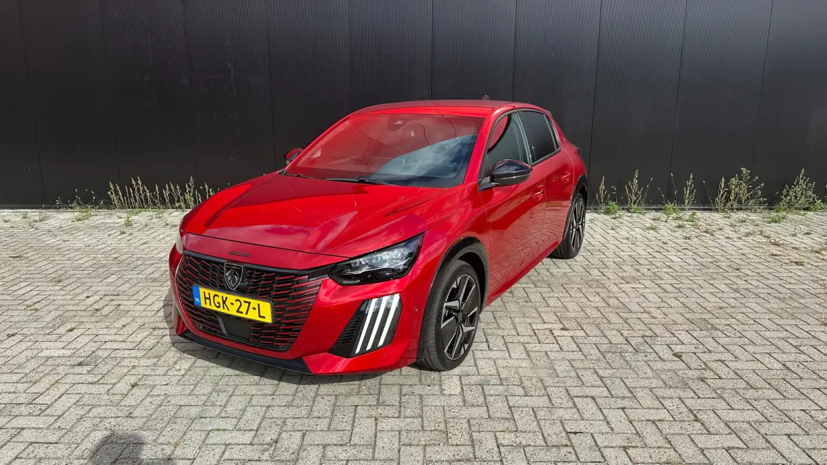 1.2 Hybrid 145 e-DCS6 GT | Navigatie | Carplay | Adaptieve Cruise | Camera | | Achteruitrijcamera | Apple Carplay/Android Auto|telefoonintegratie premium | Armsteun voor